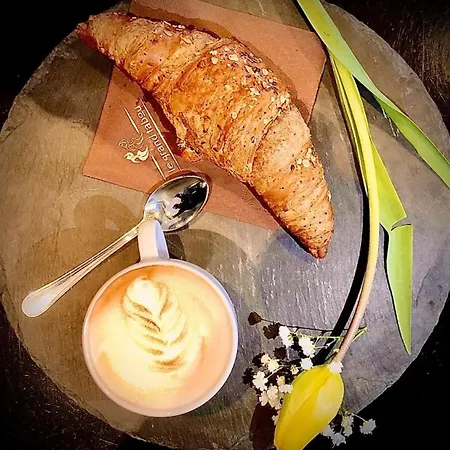 Maison Tabou バーリ