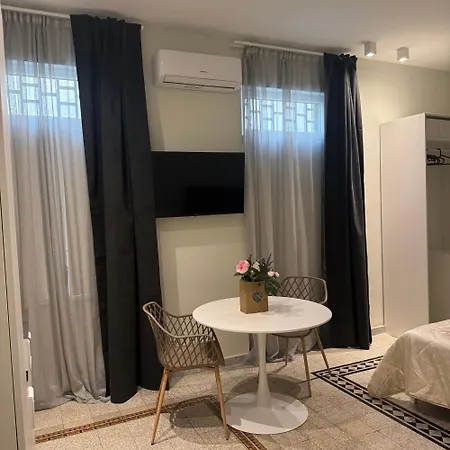 Maison Tabou バーリ